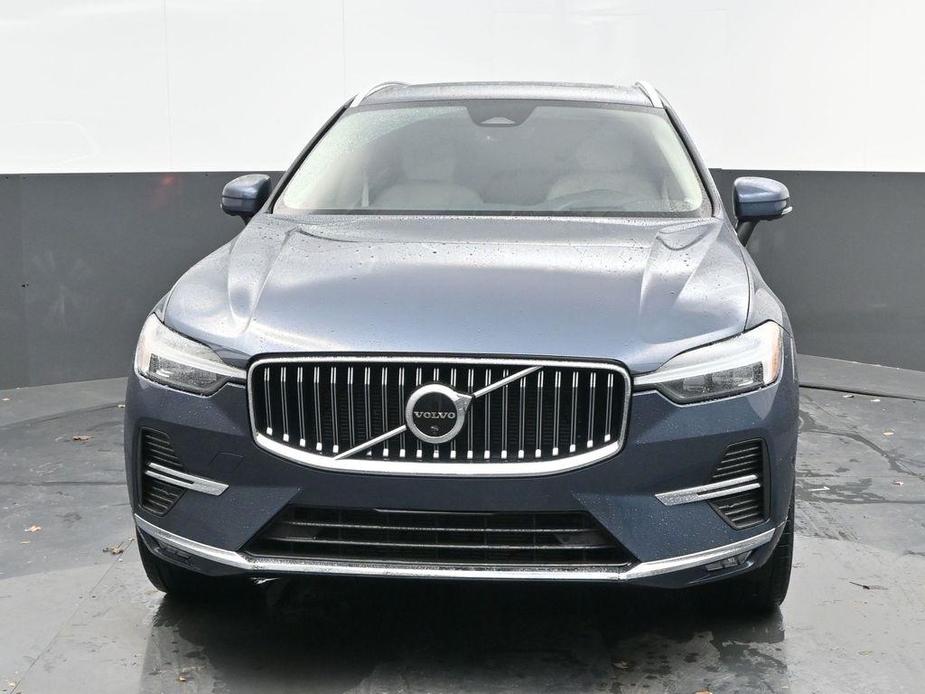 used 2022 Volvo XC60 car, priced at $34,998