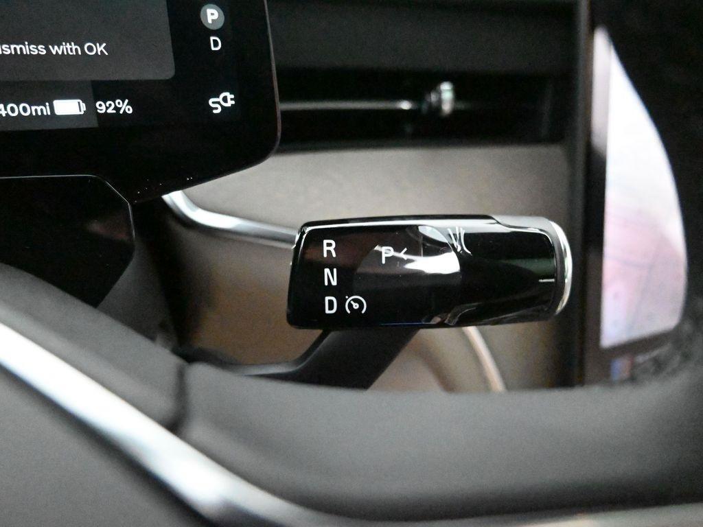 new 2025 Volvo EX90 car, priced at $88,825