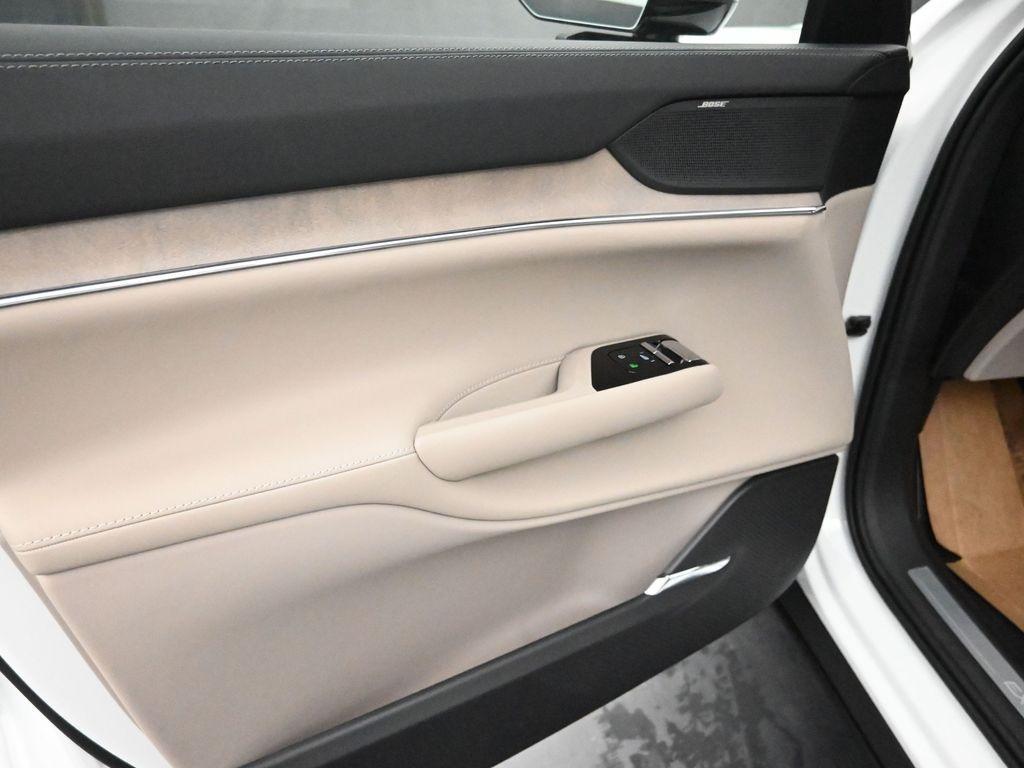 new 2025 Volvo EX90 car, priced at $88,825