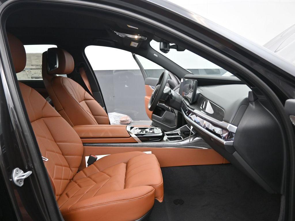 new 2025 BMW i7 car, priced at $115,625