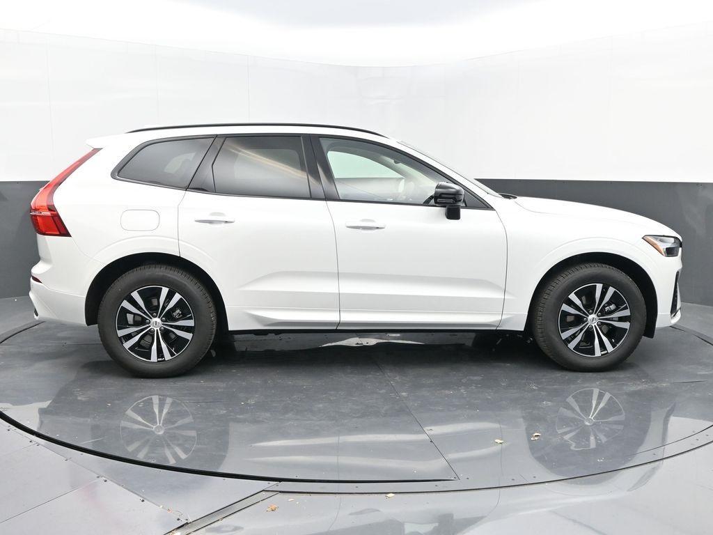 new 2025 Volvo XC60 car, priced at $48,345