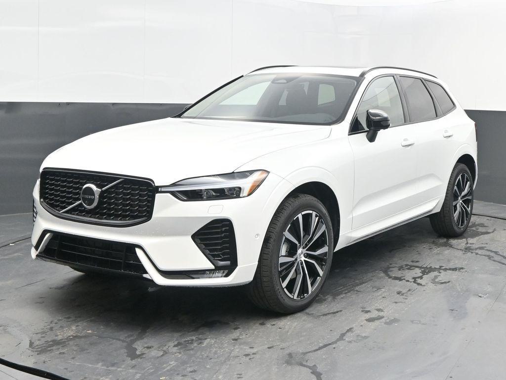new 2025 Volvo XC60 car, priced at $55,360