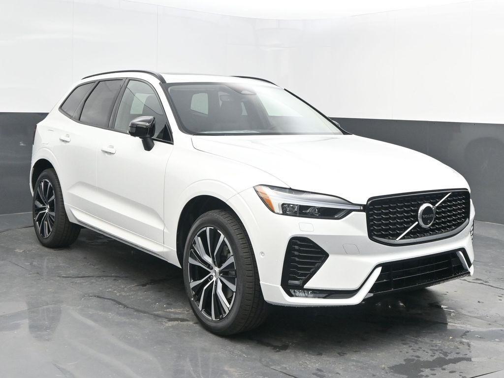 new 2025 Volvo XC60 car, priced at $55,360