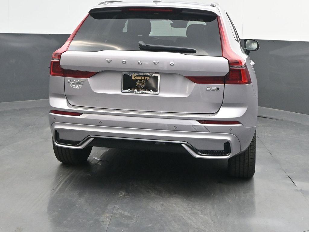 new 2026 Volvo XC60 car, priced at $55,985