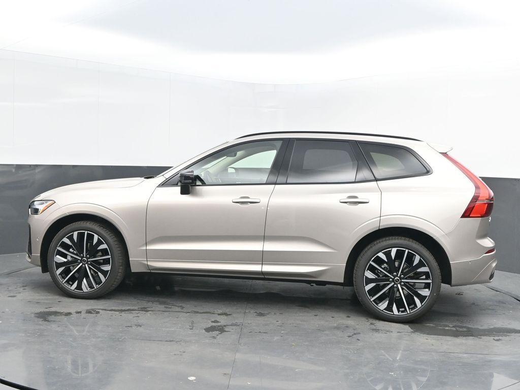 new 2026 Volvo XC60 car, priced at $63,935