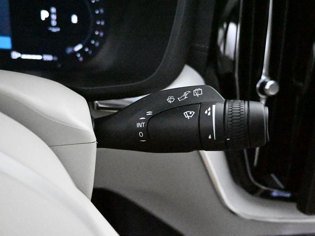 new 2026 Volvo XC60 car, priced at $63,935