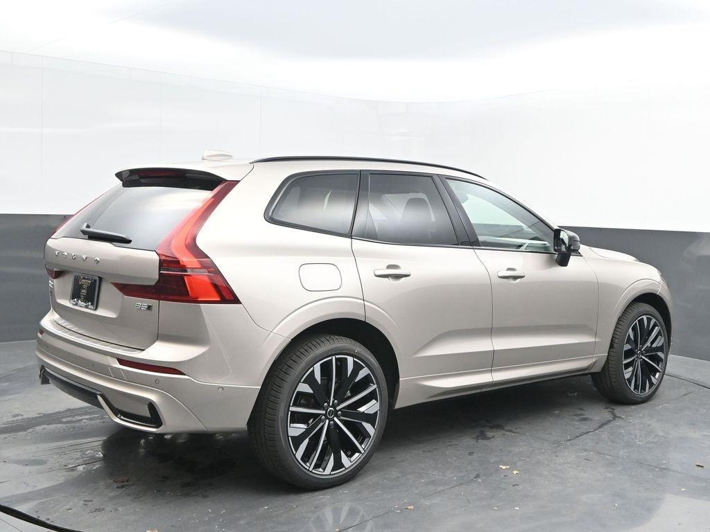 new 2026 Volvo XC60 car, priced at $63,935