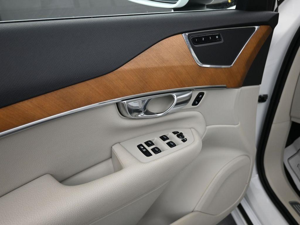 used 2022 Volvo XC90 car, priced at $23,798