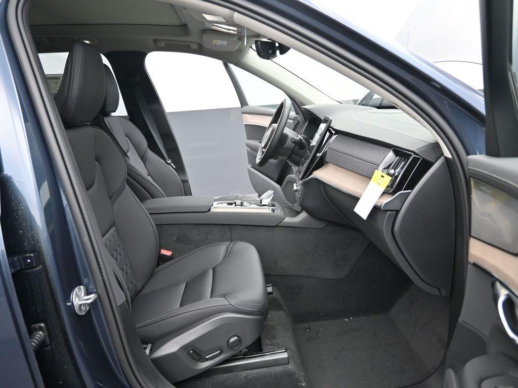 new 2025 Volvo XC90 Plug-In Hybrid car, priced at $78,805