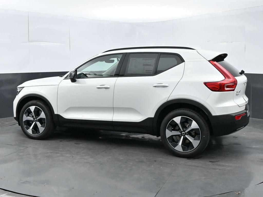 new 2025 Volvo XC40 car, priced at $49,115