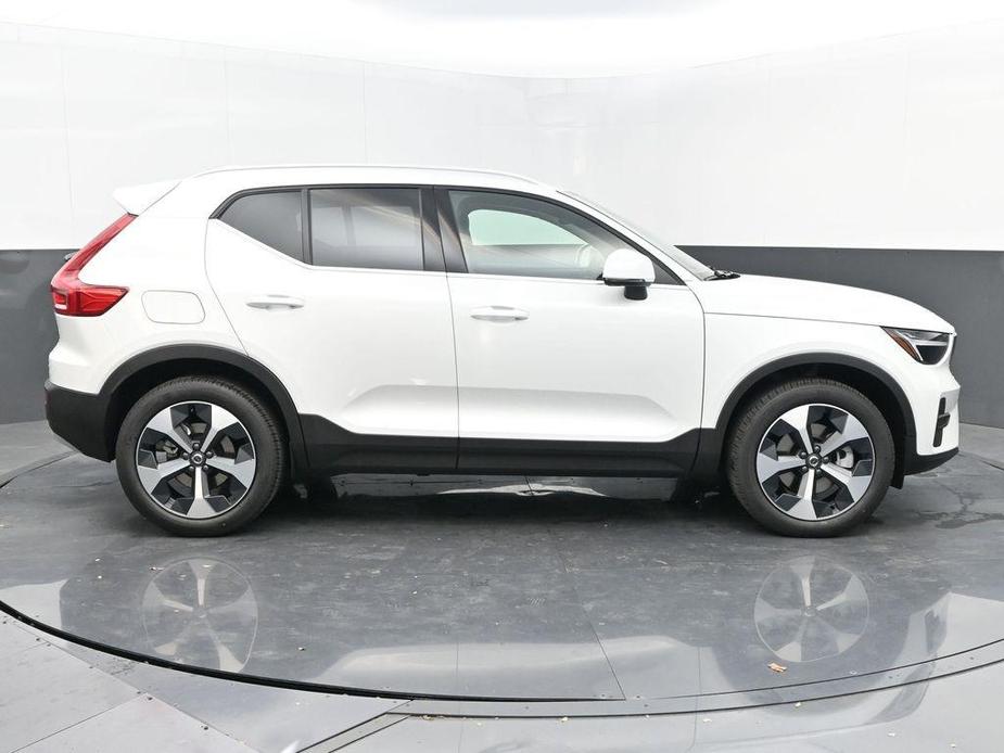 new 2025 Volvo XC40 car, priced at $45,465