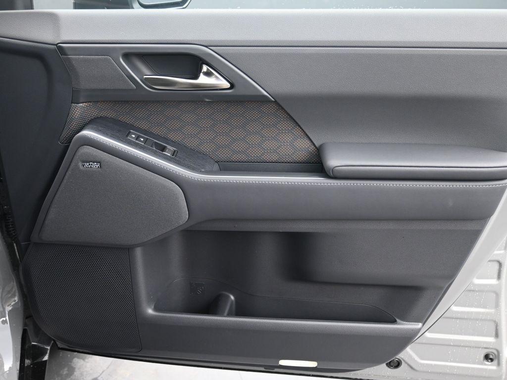 used 2025 Lexus GX 550 car, priced at $93,599
