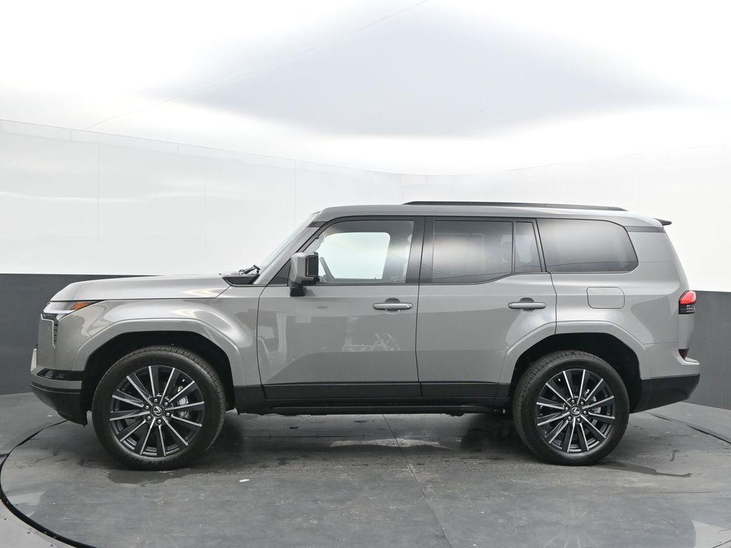 used 2025 Lexus GX 550 car, priced at $93,599