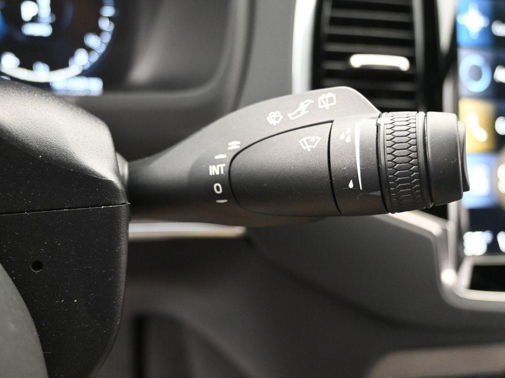 used 2022 Volvo XC90 Recharge Plug-In Hybrid car, priced at $49,498