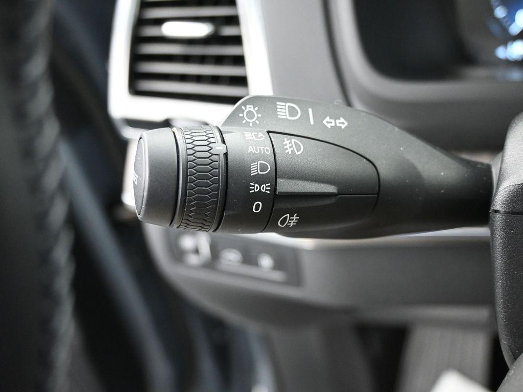 used 2022 Volvo XC90 Recharge Plug-In Hybrid car, priced at $49,498