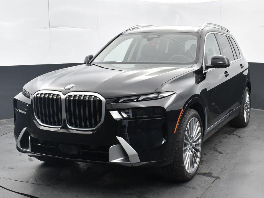 new 2025 BMW X7 car, priced at $93,150