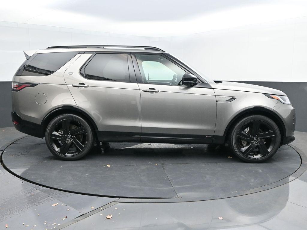 used 2022 Land Rover Discovery car, priced at $42,998