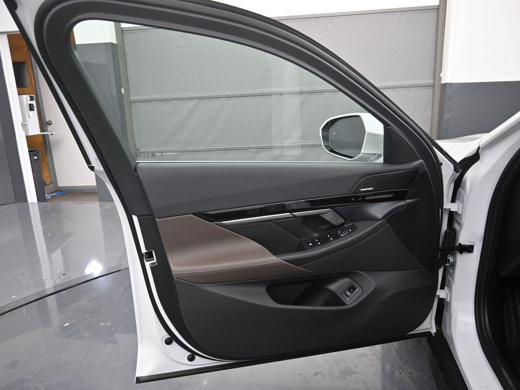 new 2025 BMW 530 car, priced at $59,875