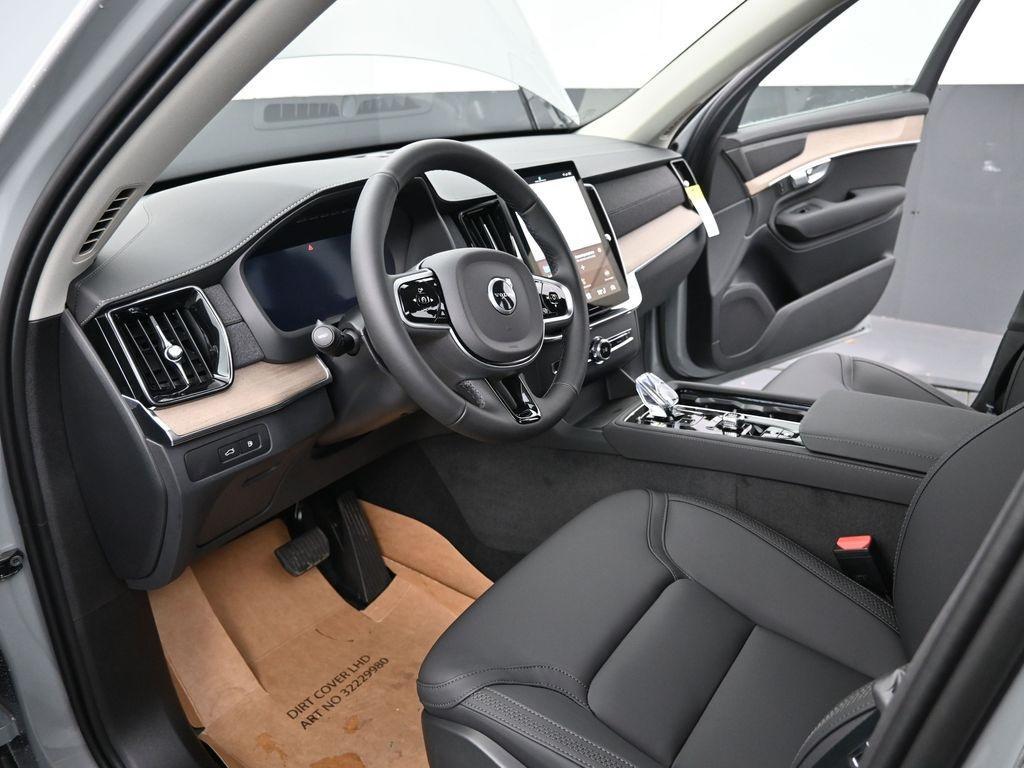 new 2025 Volvo XC90 Plug-In Hybrid car, priced at $78,805