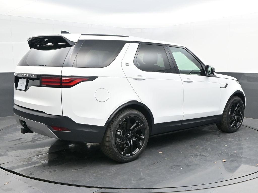 new 2025 Land Rover Discovery car, priced at $76,828