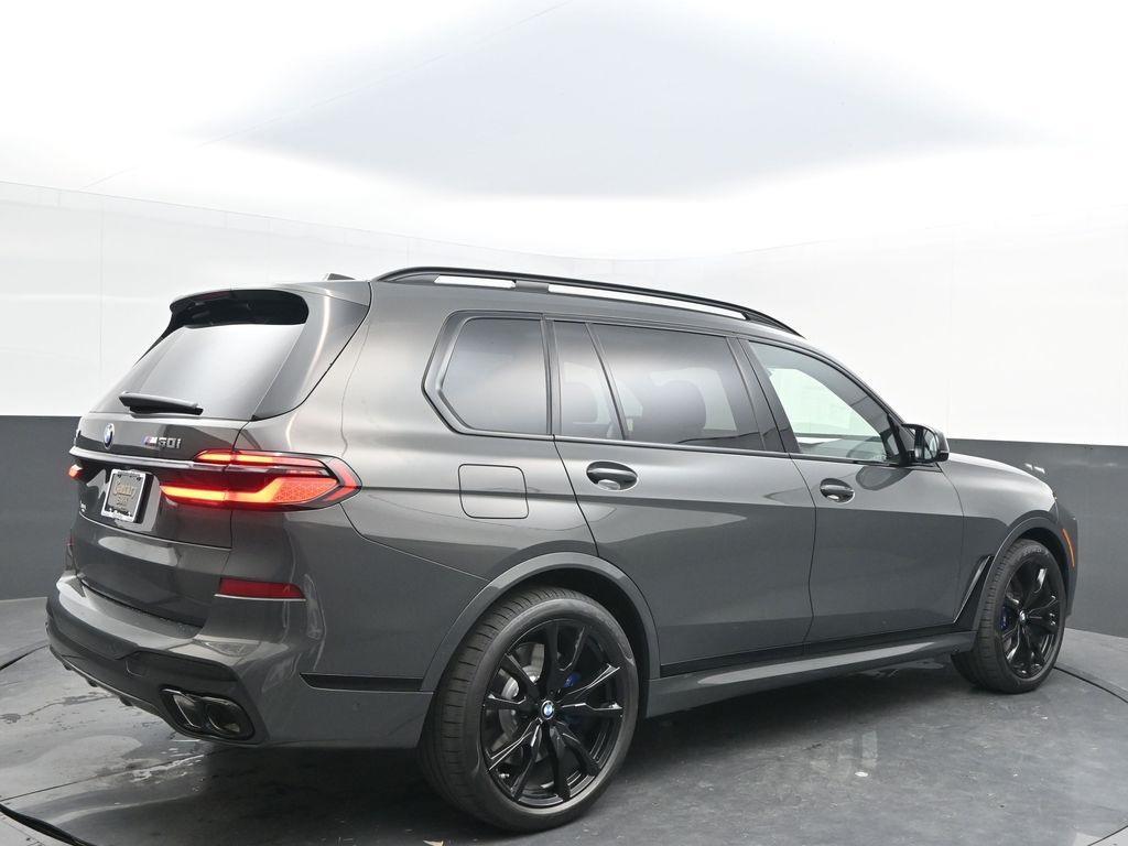 new 2026 BMW X7 car, priced at $123,205