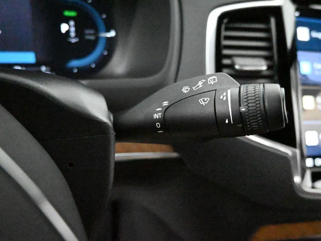 used 2024 Volvo XC90 Recharge Plug-In Hybrid car, priced at $52,994