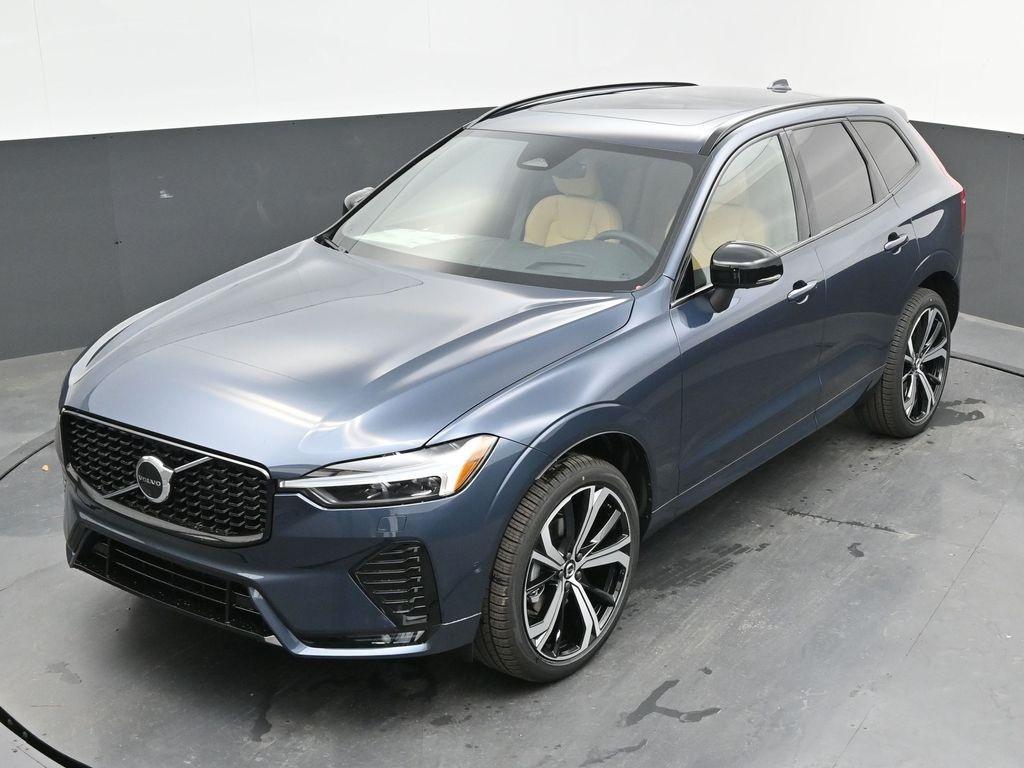 new 2025 Volvo XC60 car, priced at $60,660