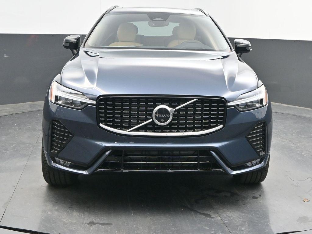 new 2025 Volvo XC60 car, priced at $60,660