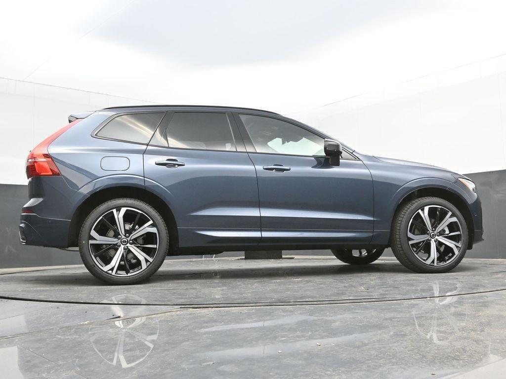 new 2025 Volvo XC60 car, priced at $60,660