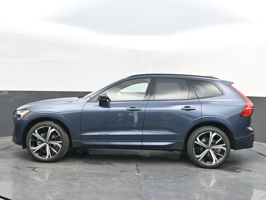 new 2025 Volvo XC60 car, priced at $60,660