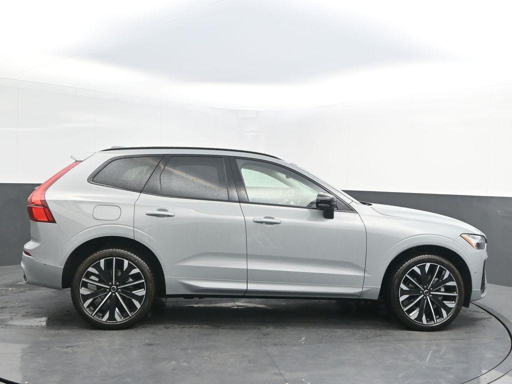 new 2026 Volvo XC60 car, priced at $63,935