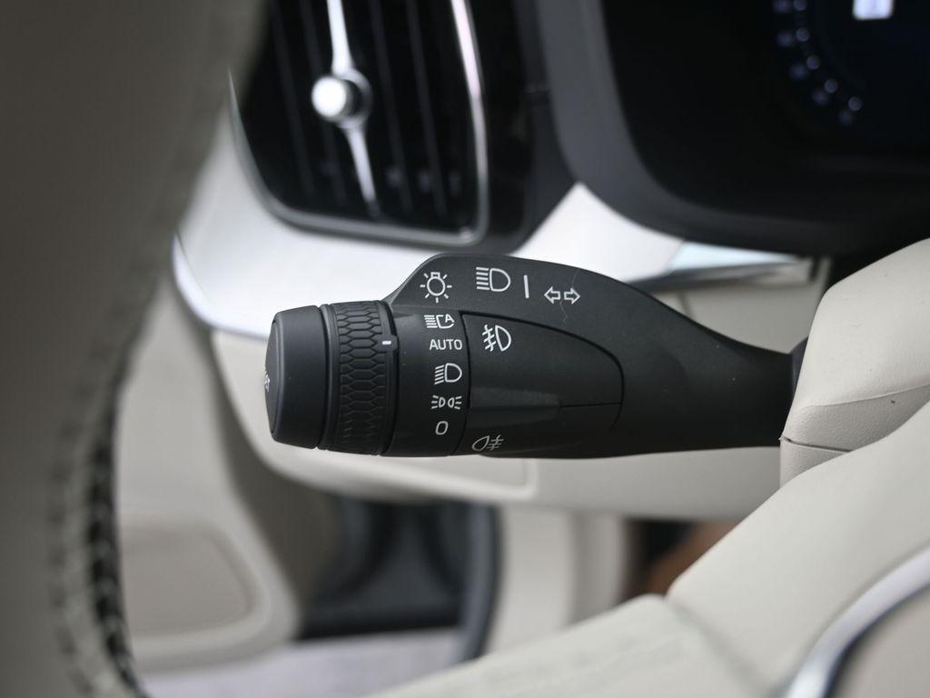 new 2026 Volvo XC60 car, priced at $63,935
