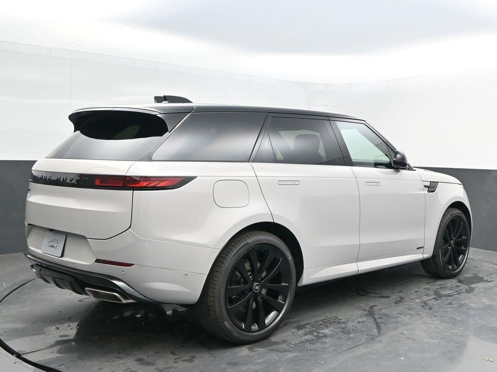 new 2025 Land Rover Range Rover Sport car, priced at $125,600