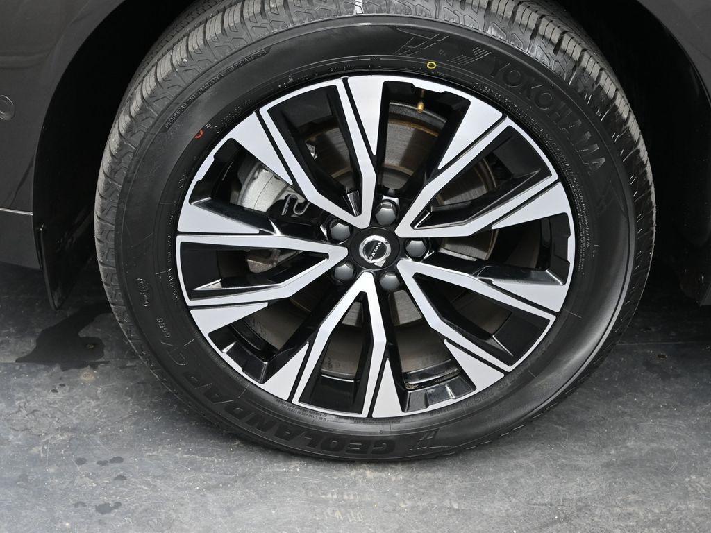 used 2024 Volvo XC60 car, priced at $37,998