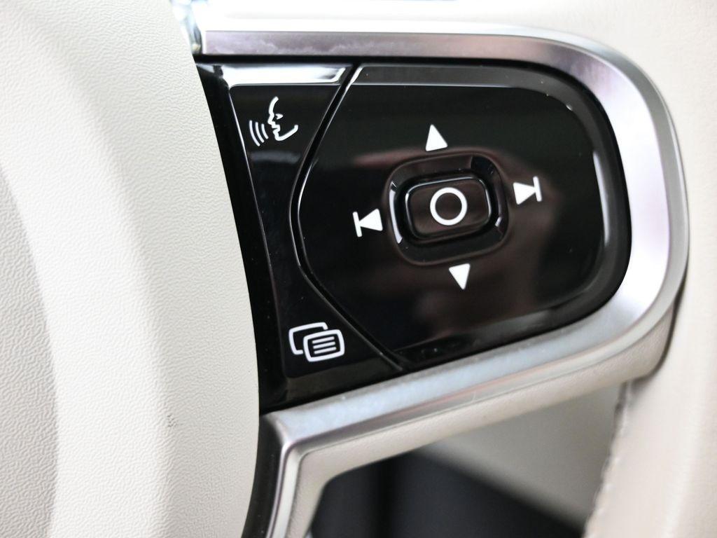 used 2024 Volvo XC60 car, priced at $37,998