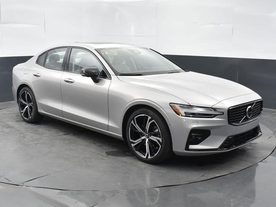 new 2024 Volvo S60 car, priced at $48,830