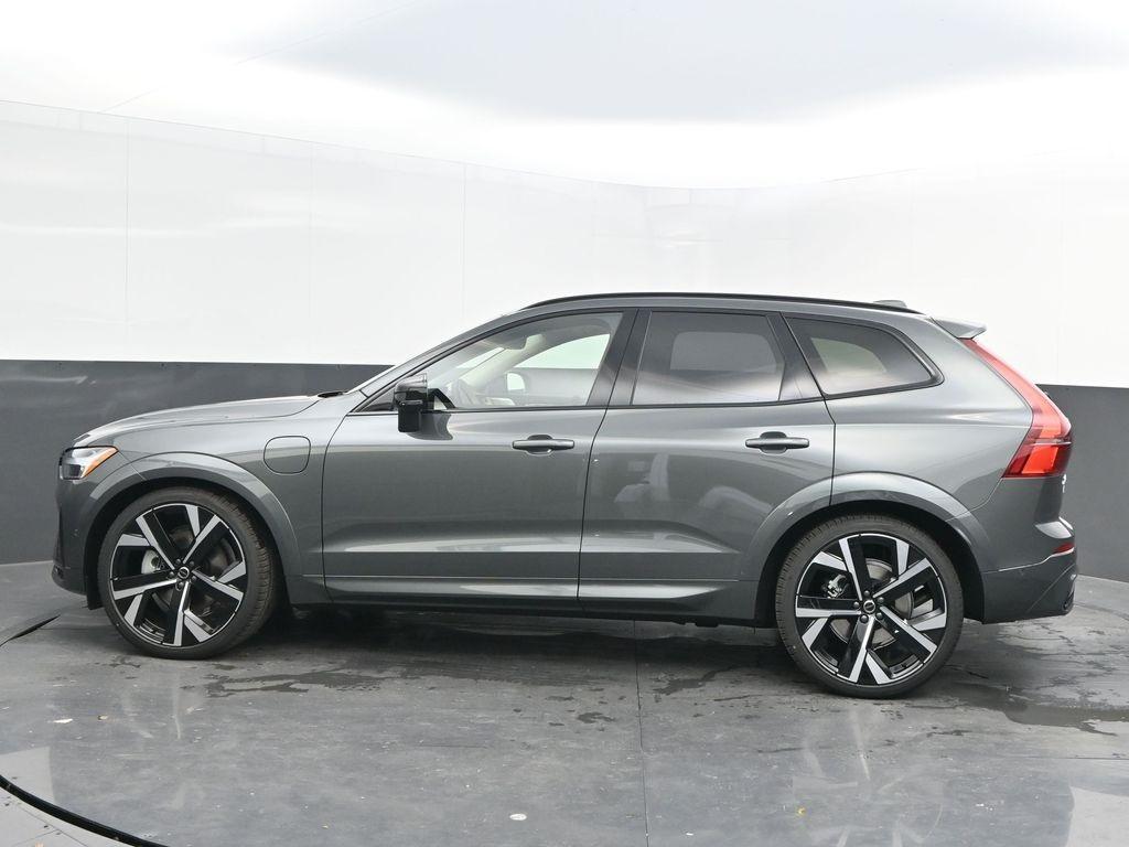 new 2026 Volvo XC60 car, priced at $80,310