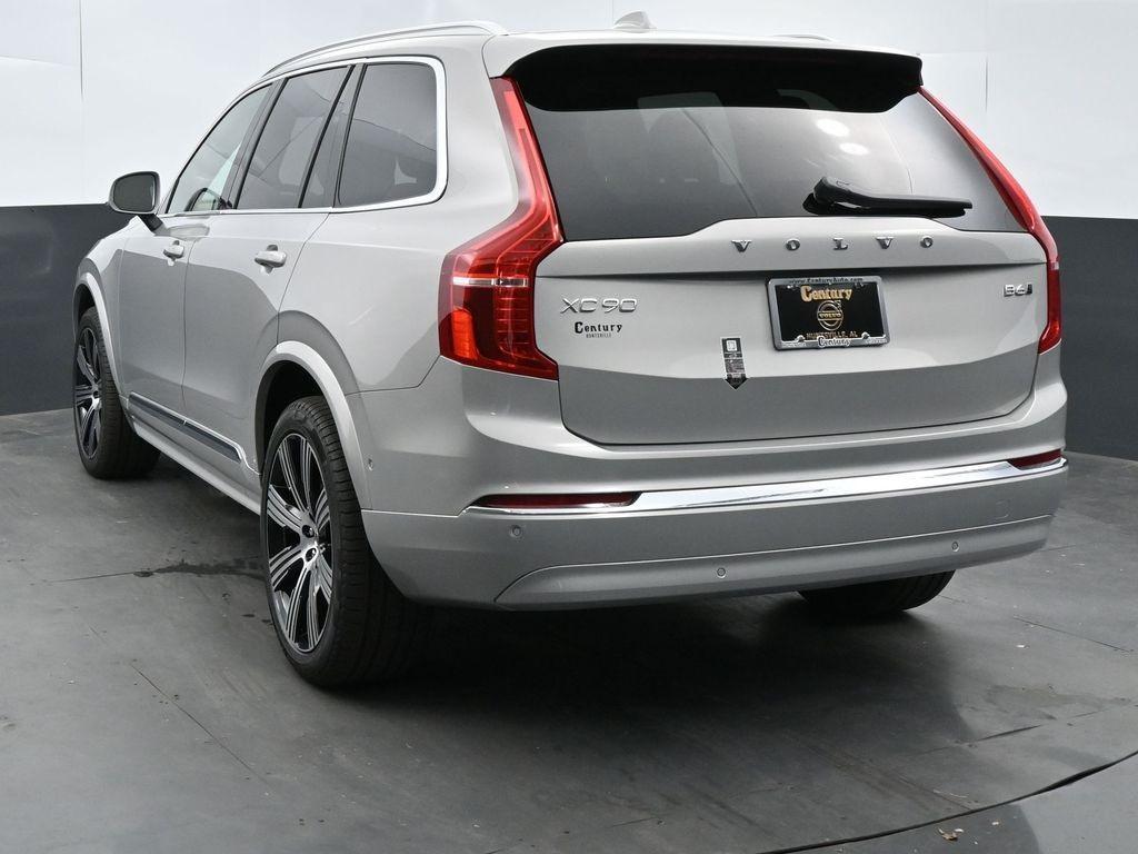 new 2025 Volvo XC90 car, priced at $68,690