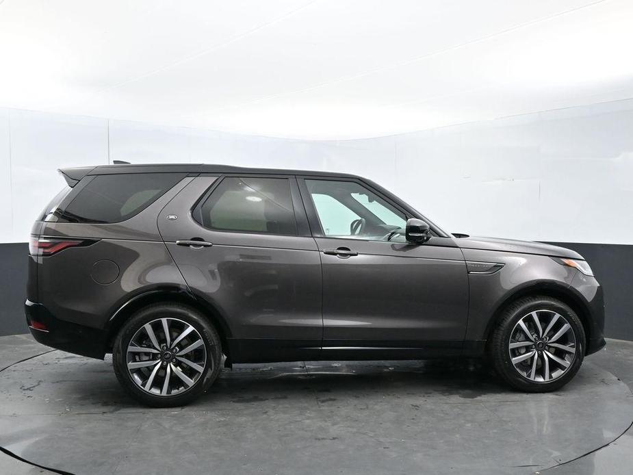 new 2024 Land Rover Discovery car, priced at $74,568