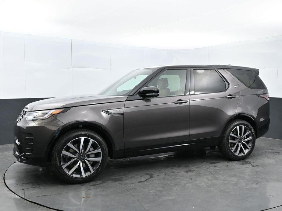 new 2024 Land Rover Discovery car, priced at $74,568