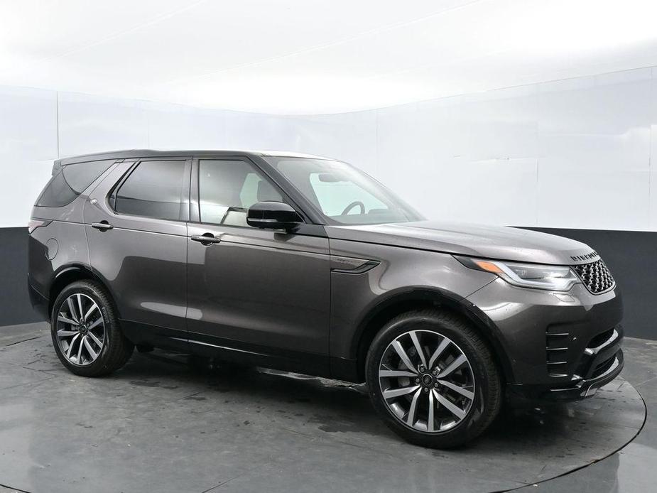 new 2024 Land Rover Discovery car, priced at $74,568