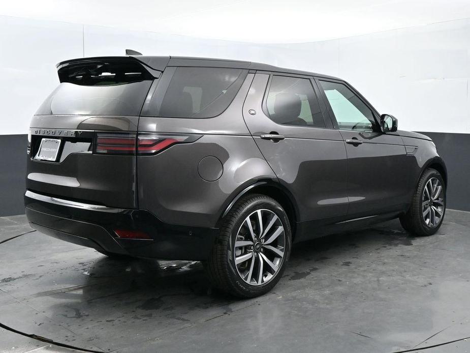 new 2024 Land Rover Discovery car, priced at $74,568