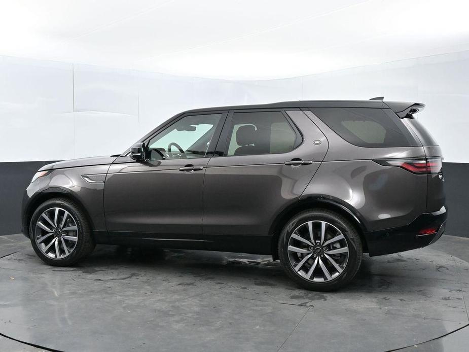 new 2024 Land Rover Discovery car, priced at $74,568