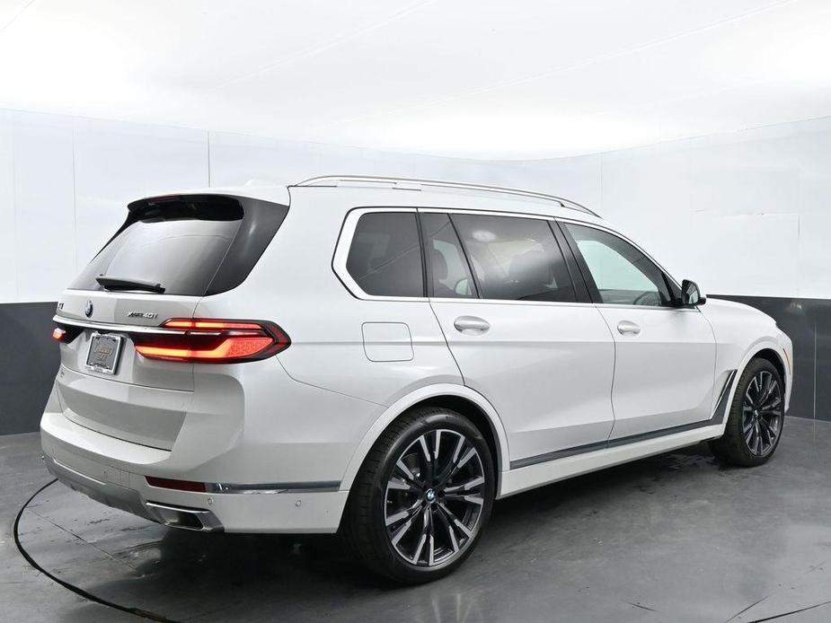 new 2025 BMW X7 car, priced at $93,725