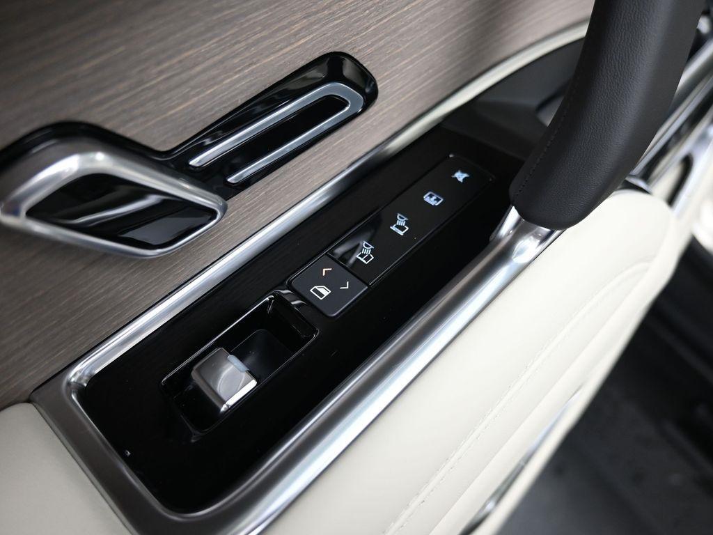 new 2025 Land Rover Range Rover car, priced at $156,710