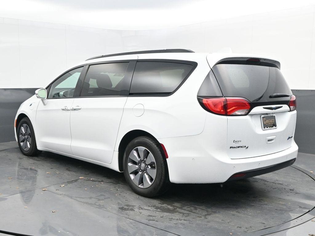 used 2019 Chrysler Pacifica Hybrid car, priced at $25,998