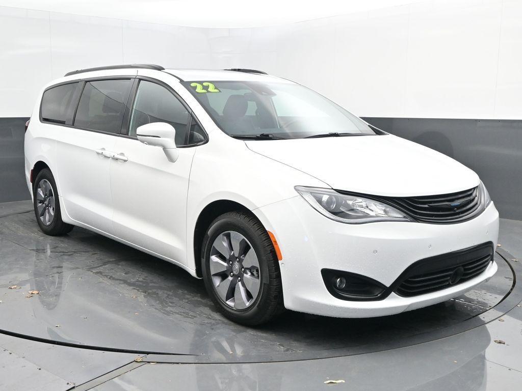 used 2019 Chrysler Pacifica Hybrid car, priced at $25,998