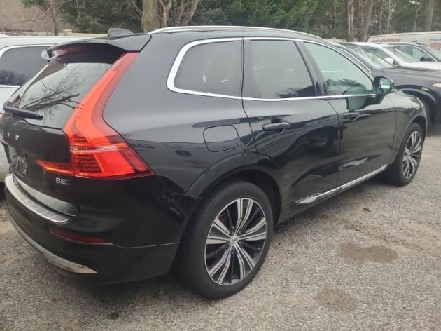 used 2022 Volvo XC60 car, priced at $37,498