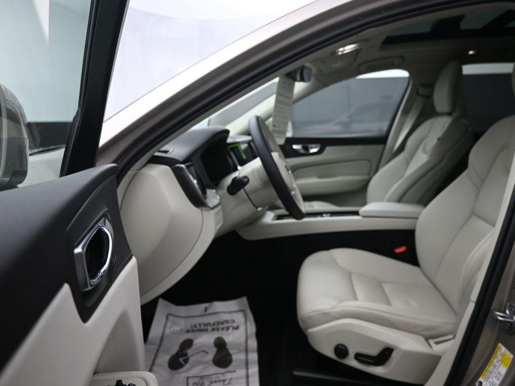 used 2023 Volvo XC60 car, priced at $38,798