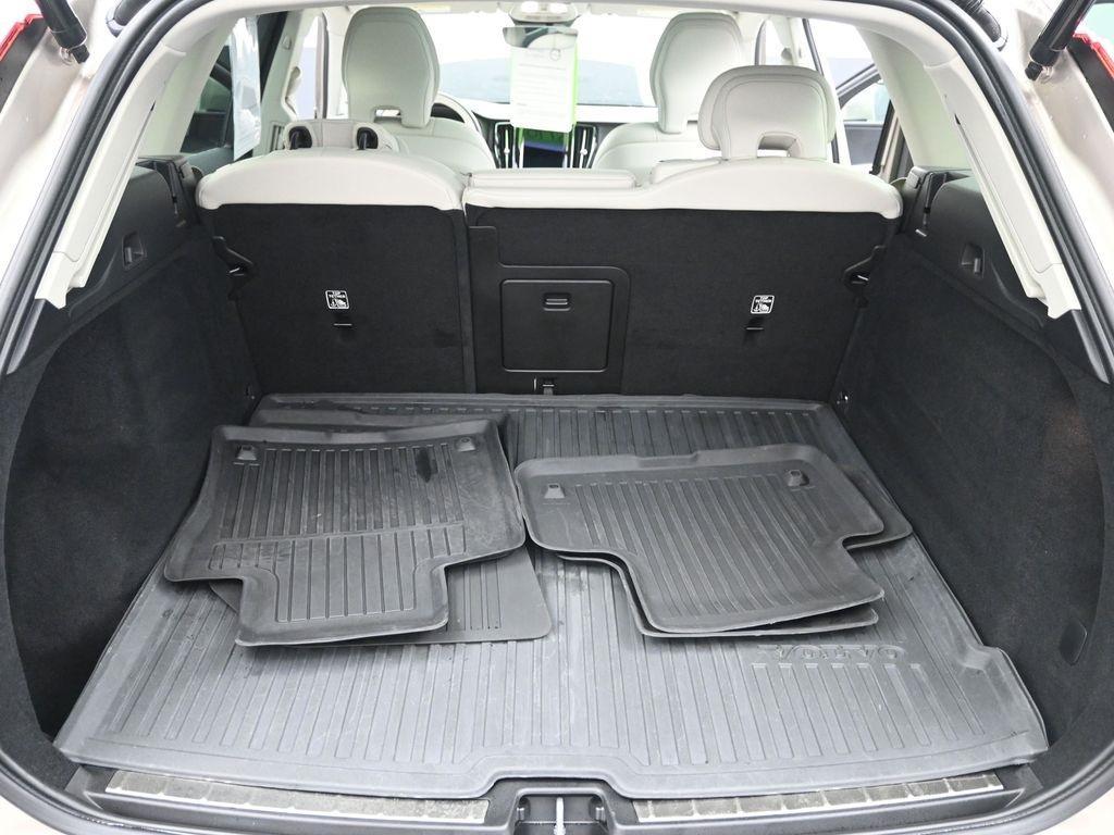 used 2023 Volvo XC60 car, priced at $38,798